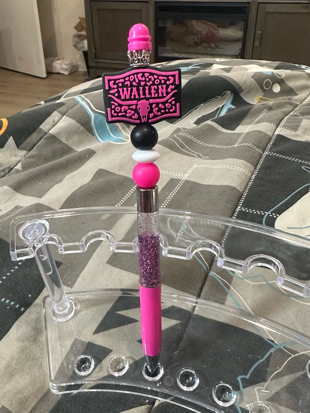 Pink Glitter Bead Pen